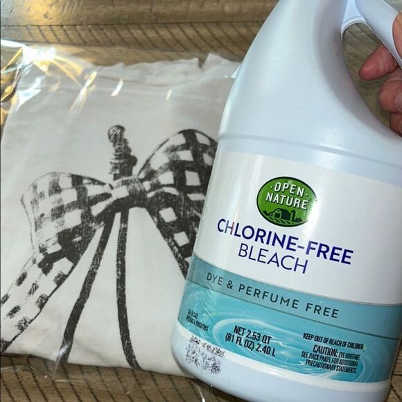 RSQ Made in 🇺🇸 Cherries 🍒 & Bow Graphic 💯 Cotton Tee Short Sleeve - Picture 16 of 17